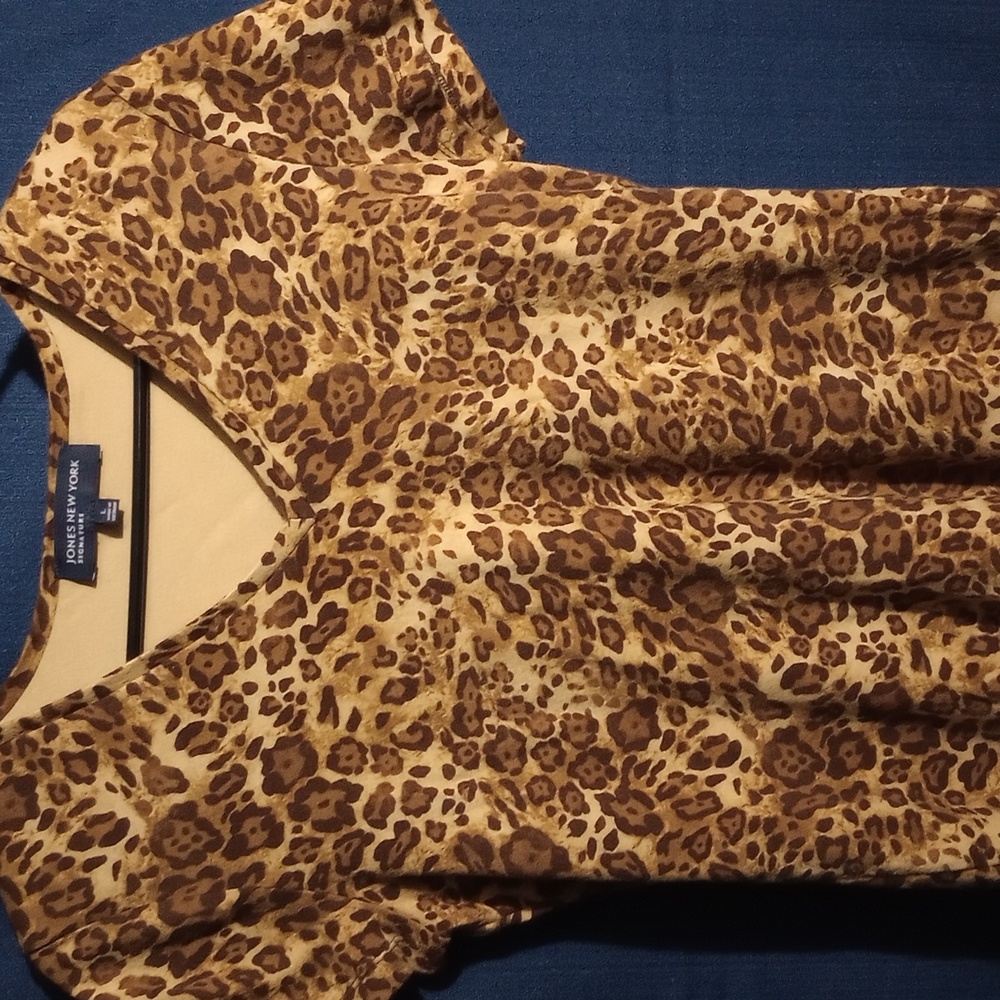 Women's shirt